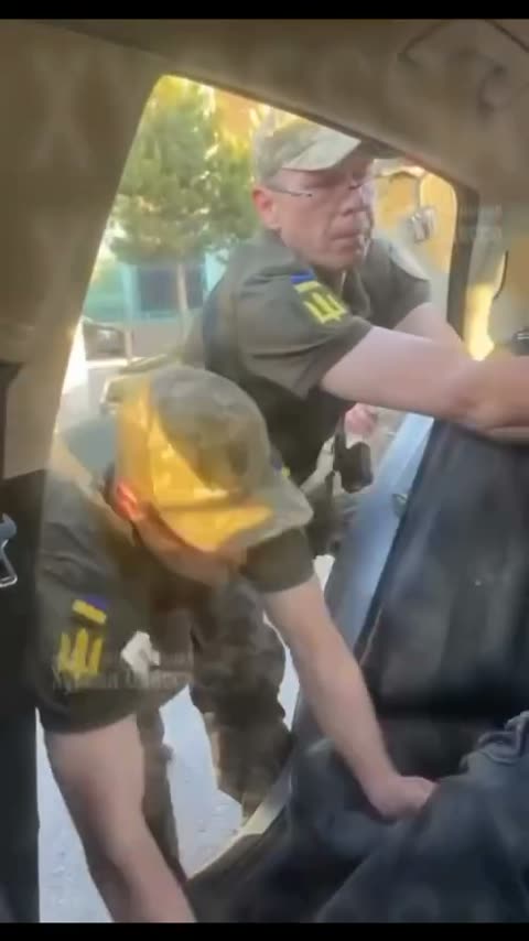 Кадр із відео до справи 25